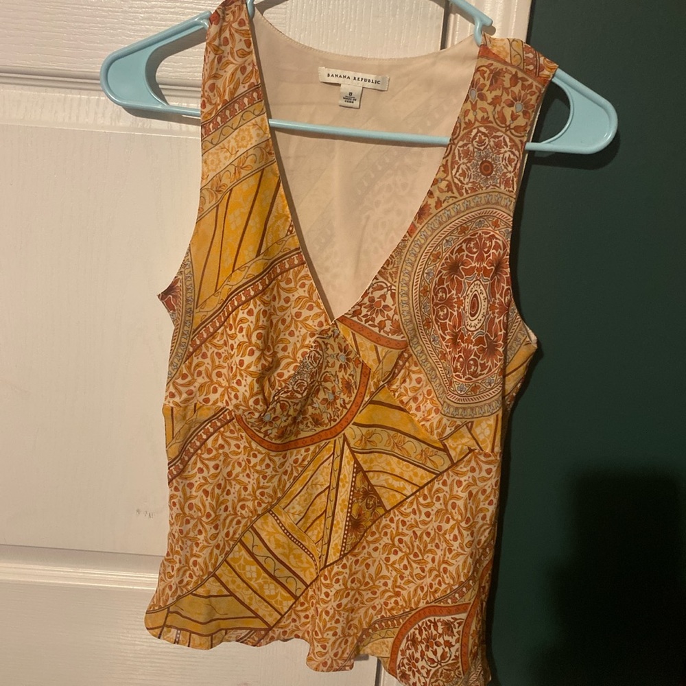 Banana Republic deep V-neck Top